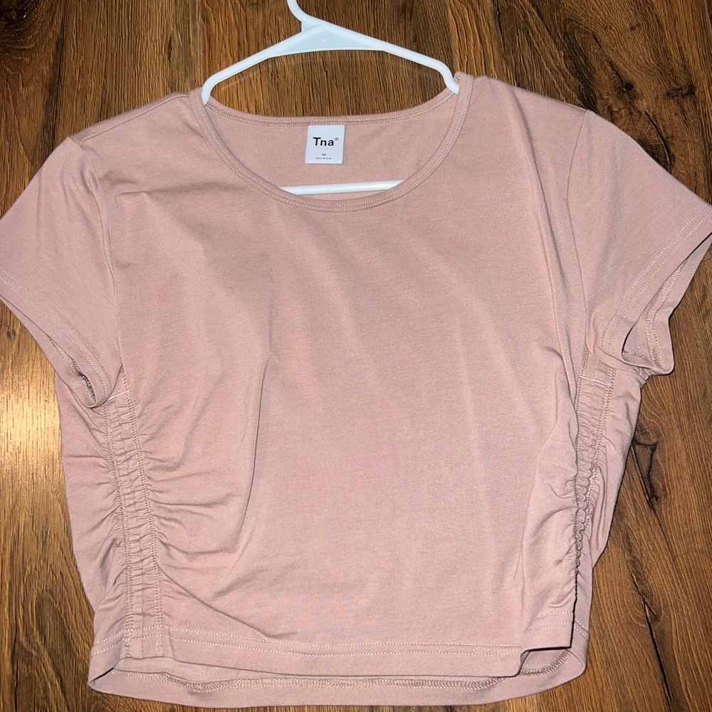 Aritzia TNA cropped shirt